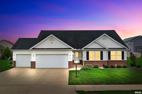 10811 N Field Grove Dr, Dunlap, IL 61525