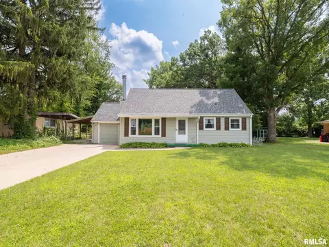 3016 W Westport Rd, Peoria, IL 61615