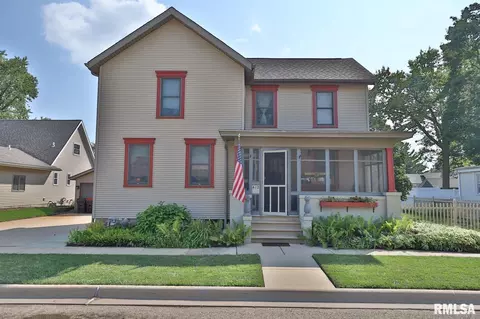 412 E Monroe St, Morton, IL 61550