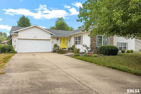 805 Sunburst Ln, Washington, IL 61571