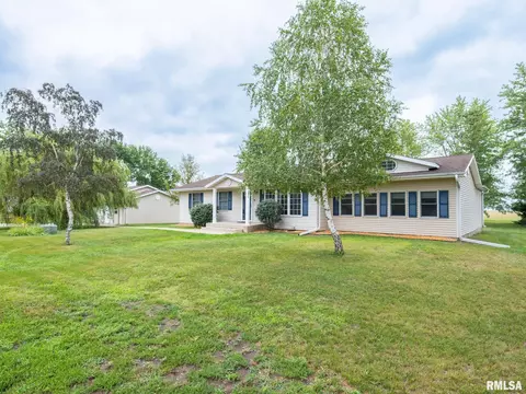 176 E Freedom Ln, Manito, IL 61546 photo 3