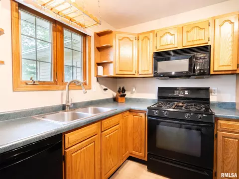 176 E Freedom Ln, Manito, IL 61546 photo 15