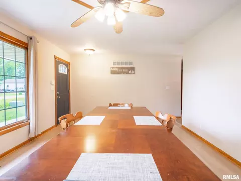 176 E Freedom Ln, Manito, IL 61546 photo 8