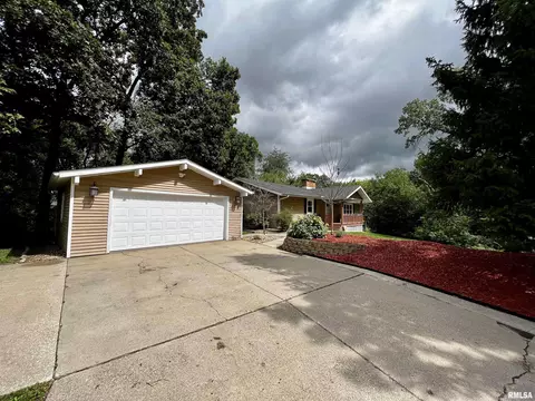 1712 Cardinal Way, Macomb, IL 61455 photo 29