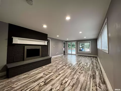 1712 Cardinal Way, Macomb, IL 61455 photo 18