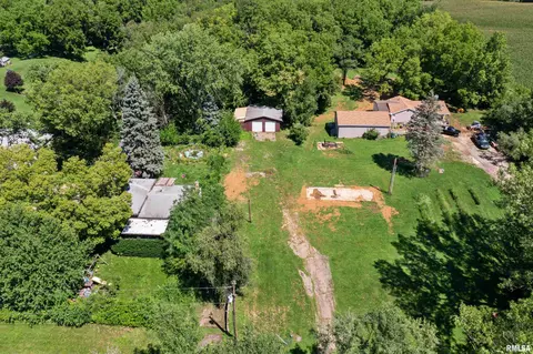 1311 Fischer Rd, Creve Coeur, IL 61610