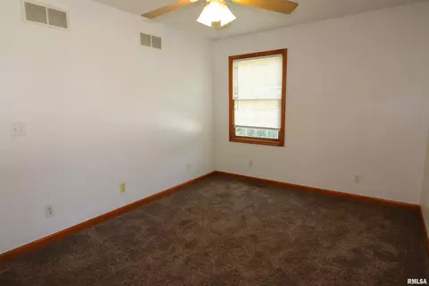 2502 Timberview Dr, Bloomington, IL 61701 photo 24