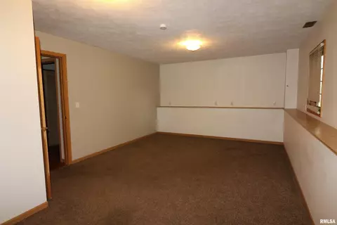 2502 Timberview Dr, Bloomington, IL 61701 photo 32