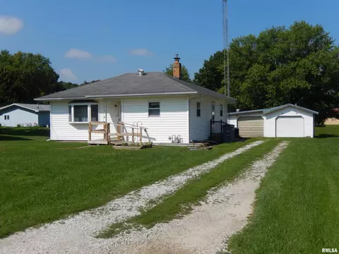 519 N Elizabeth St, Colchester, IL 62326