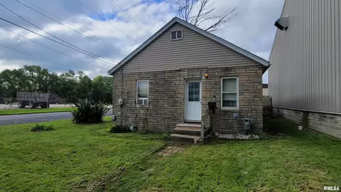 310 E Mcclure Ave, Bartonville, IL 61607