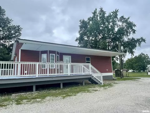 141 Division St, Norris, IL 61553