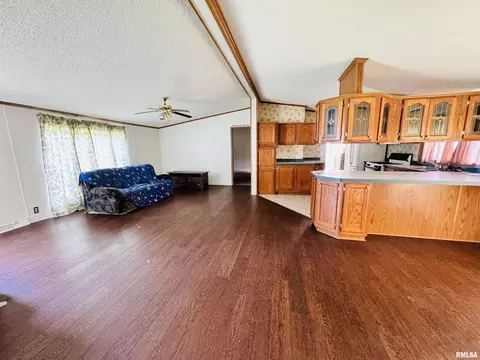 1329 E Wheeler St, Macomb, IL 61455 photo 18