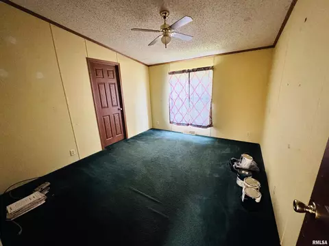 1329 E Wheeler St, Macomb, IL 61455 photo 14