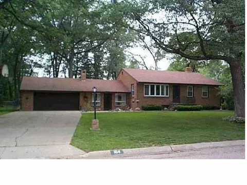 104 Reinders Rd, East Peoria, IL 61611