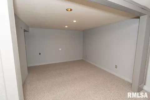 604 W Burton Ave, Eureka, IL 61530 photo 36