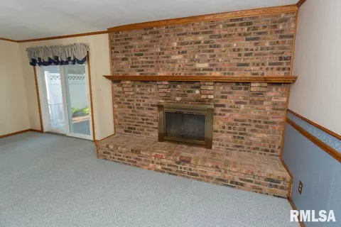 604 W Burton Ave, Eureka, IL 61530 photo 22