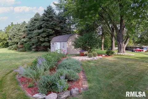 604 W Burton Ave, Eureka, IL 61530 photo 7