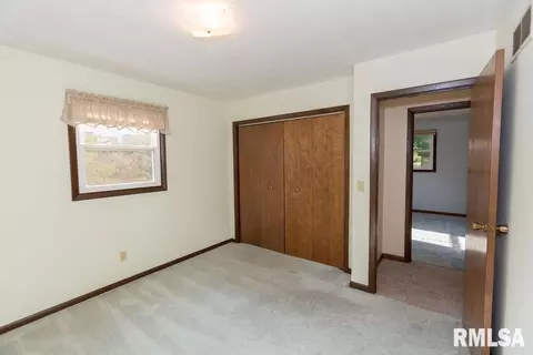 604 W Burton Ave, Eureka, IL 61530 photo 29