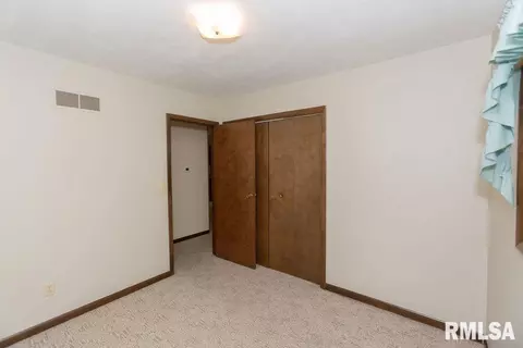 604 W Burton Ave, Eureka, IL 61530 photo 26