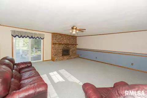 604 W Burton Ave, Eureka, IL 61530 photo 20
