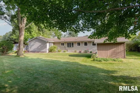 604 W Burton Ave, Eureka, IL 61530 photo 38
