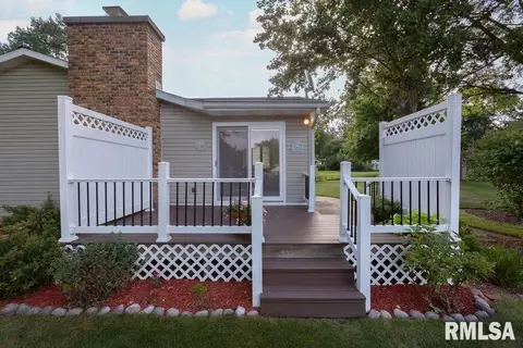 604 W Burton Ave, Eureka, IL 61530 photo 9