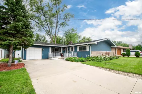 2524 W Kansas St, Peoria, IL 61603
