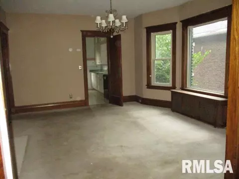 2709 4th St, Peru, IL 61354 photo 5