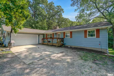 255 Illini Dr, Hopewell, IL 61565