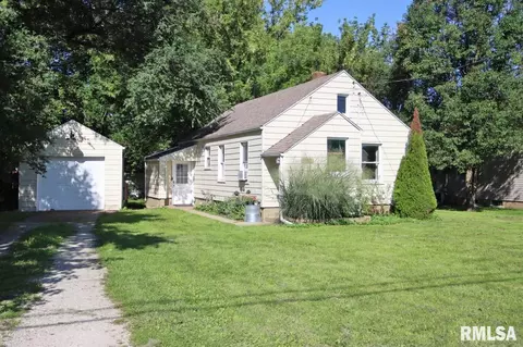 1307 N Hoyt St, Chillicothe, IL 61523