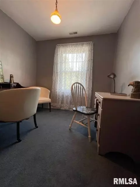 703 E Carroll St, Macomb, IL 61455 photo 26