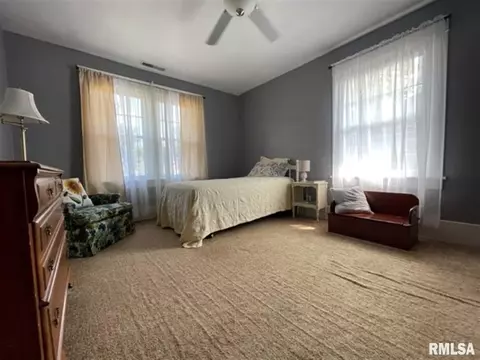 703 E Carroll St, Macomb, IL 61455 photo 27