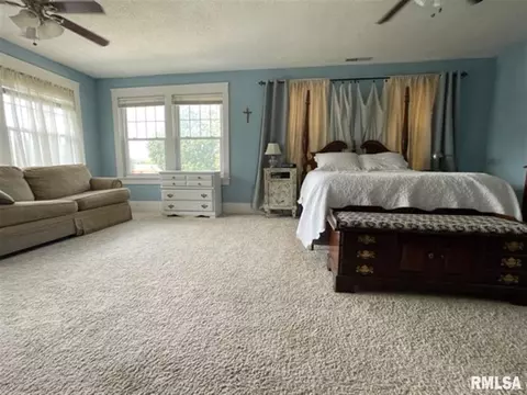 703 E Carroll St, Macomb, IL 61455 photo 18