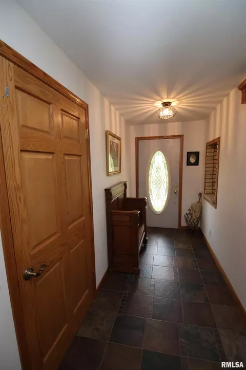13816 N Simpson Dr, Dunlap, IL 61525 photo 2