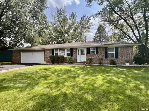 3927 N Saymore Ln, Peoria, IL 61615
