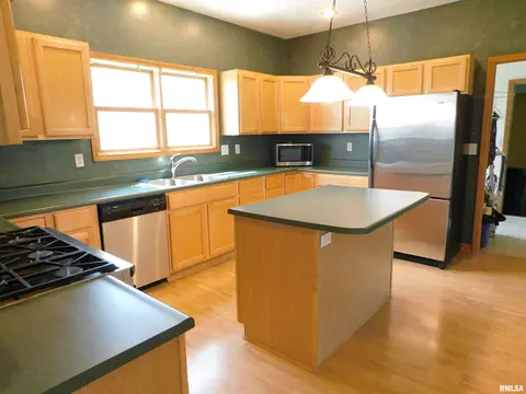 7808 W Pfeiffer Rd, Mapleton, IL 61547 photo 9