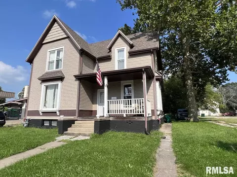 527 N Lafayette St, Macomb, IL 61455
