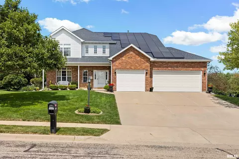 2305 W Monica Dr, Dunlap, IL 61525 photo 2