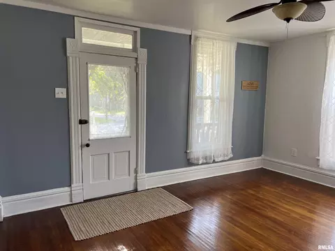 532 S Johnson St, Macomb, IL 61455 photo 7