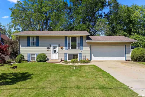405 N Sampson St, Tremont, IL 61568