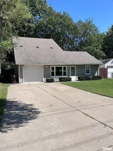 3422 N Sterling Ave, Peoria, IL 61604