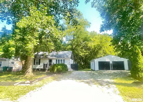 139 Canterbury Ct, East Peoria, IL 61611