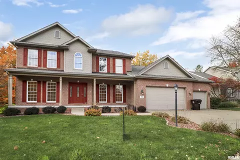 7003 N Bradford Pl, Peoria, IL 61614