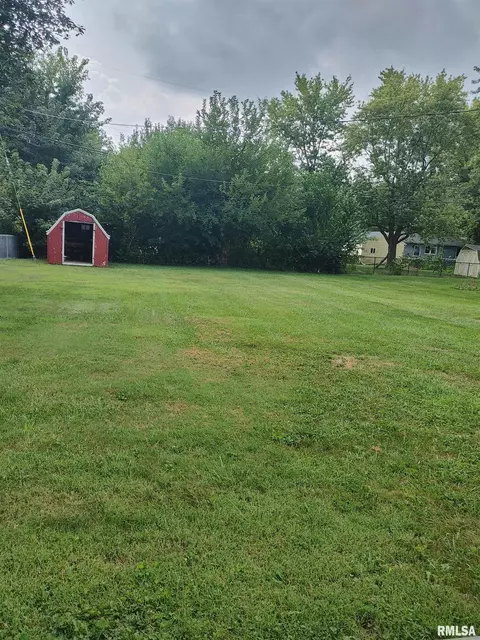 402 Devonshire Rd, Washington, IL 61571 photo 5