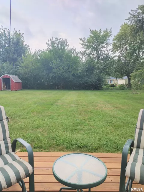 402 Devonshire Rd, Washington, IL 61571 photo 3