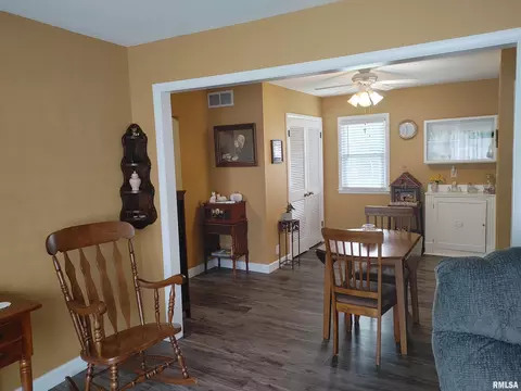 402 Devonshire Rd, Washington, IL 61571 photo 10