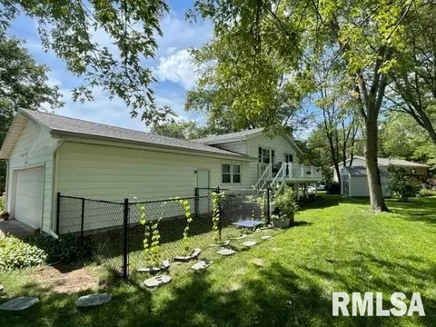 201 Meadow Dr, Macomb, IL 61455 photo 19
