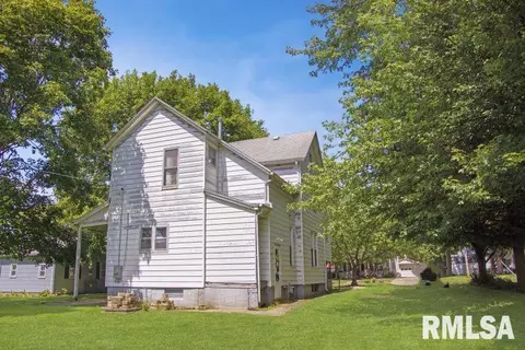 408 E 4th St, Delavan, IL 61734 photo 24