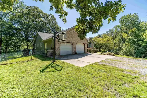9100 S Terry Rd, Mapleton, IL 61547 photo 2