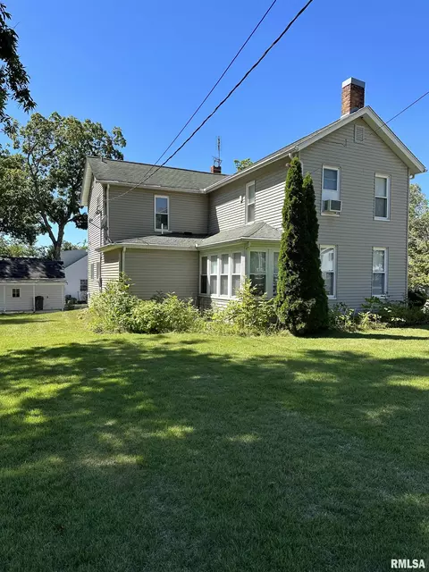 108 E College Ave, Eureka, IL 61530 photo 22